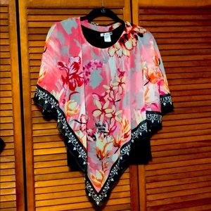 Handkerchief hem top